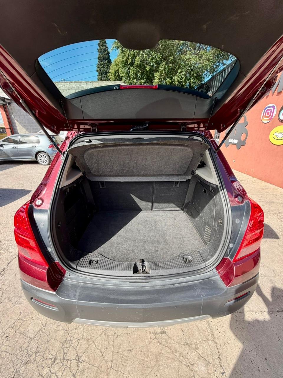 d3eb415f-ce60-4b67-9d01-01a49323625e