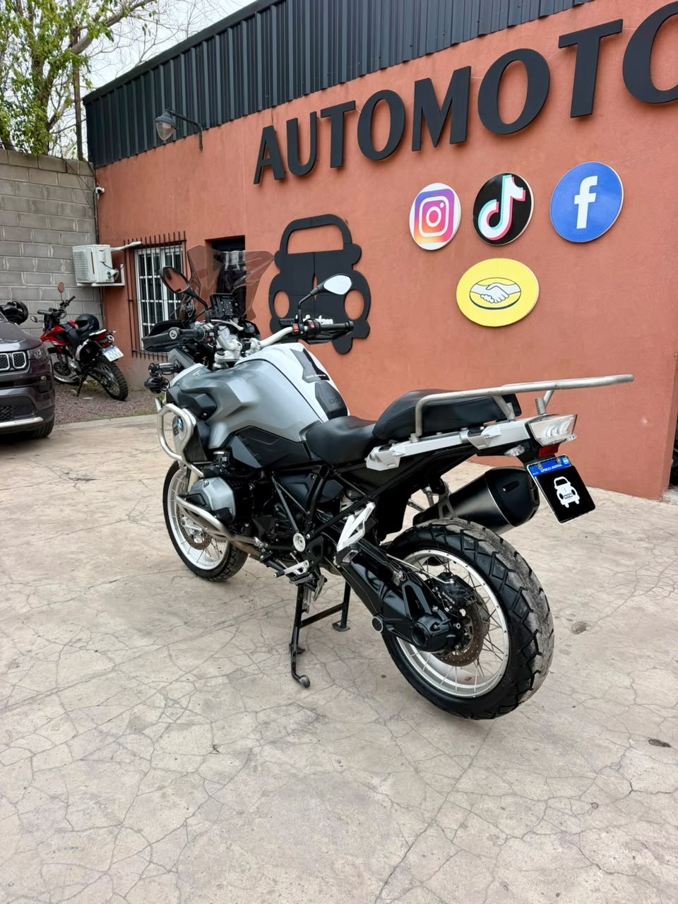 4dfa2cc5-ae0e-49ad-920d-30d63f4a1ac6 - copia
